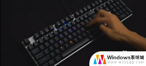 达尔优键盘怎么设置灯光 达尔优机械键盘灯光设置教程