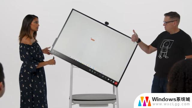 微软Surface Hub 3巨型触屏电脑国行开售，7.5万元起，助力企业会议与协作