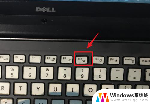 戴尔键盘怎么发光 戴尔笔记本键盘灯怎么打开