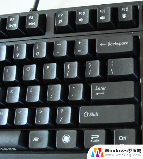 笔记本键盘背光灯怎么调节 键盘呼吸灯颜色调整