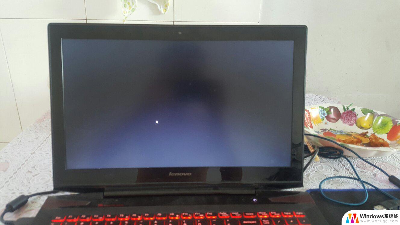 电脑开机桌面黑屏只有鼠标 Win10黑屏只有鼠标指针没有桌面怎么办