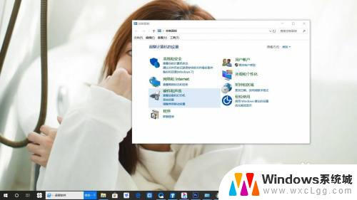 win10电脑扬声器显示未插上 win10电脑扬声器未插入的解决方法