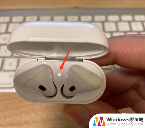 windows怎么连苹果耳机 怎样将苹果 AirPods 连接到 Windows 10 电脑