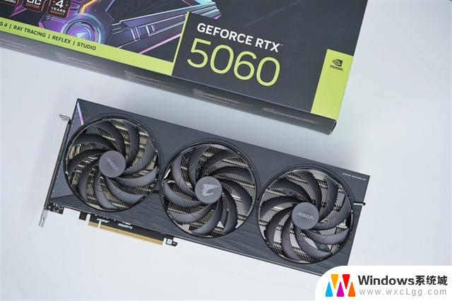 技嘉RTX 5060小雕首发评测：性能超越RTX 4060 Ti，2K游戏也能轻松应对