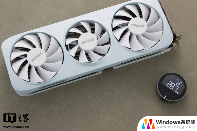 索泰GeForce RTX 5060显卡图赏：浅色系设计展现多样美学风格