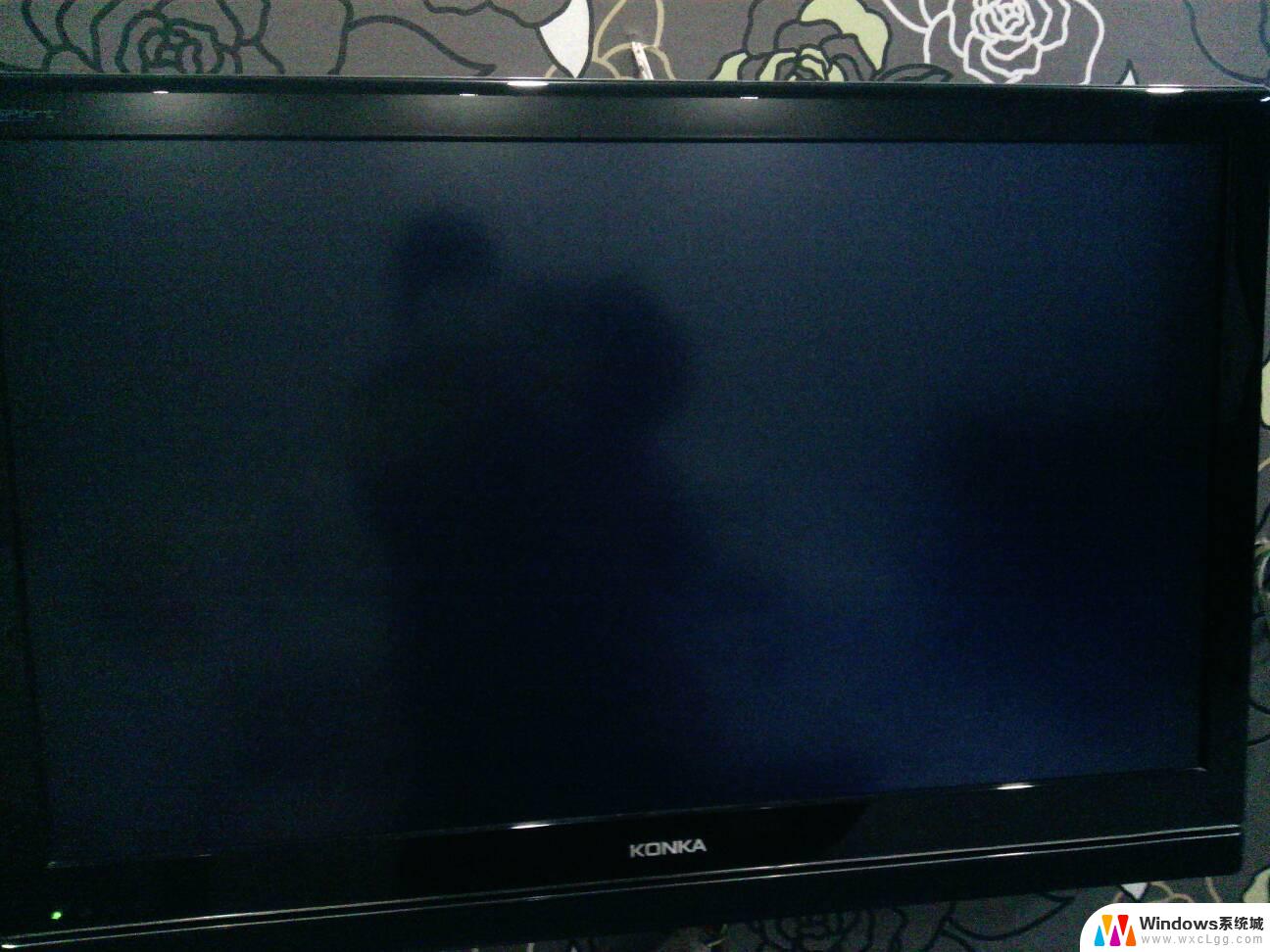 电视屏幕黑了但有声音 为什么电脑播放视频没有声音